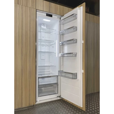 Pando PFBI FRIGO beépíthető egyajtós hűtőszekrény